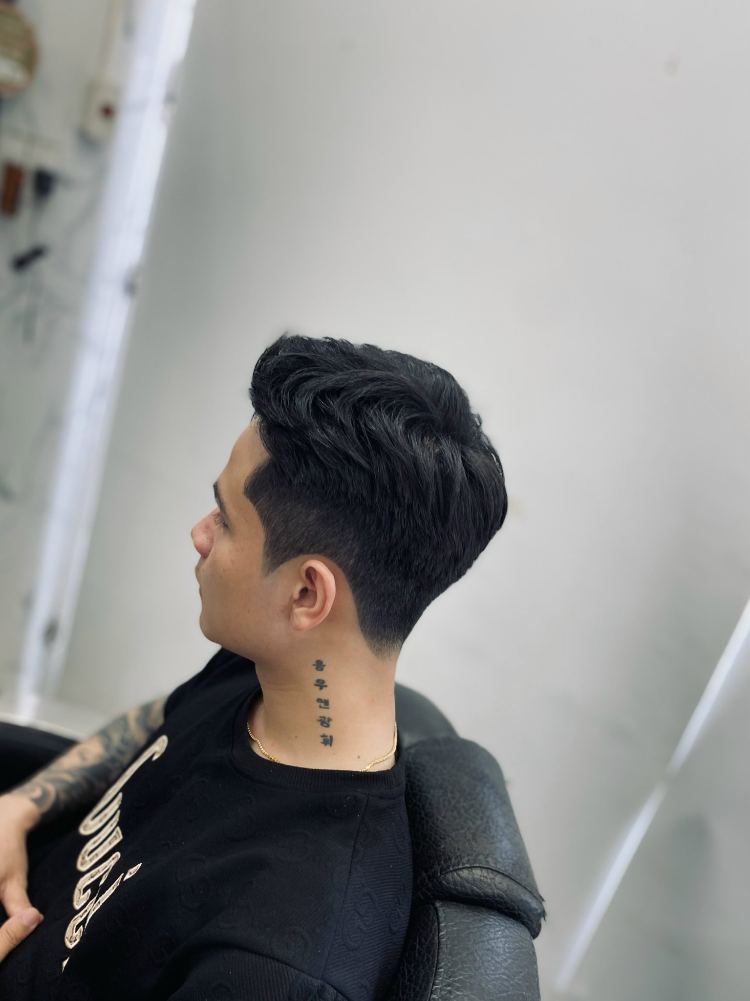 Side Part - Kiểu tóc nam thư sinh cho bạn trai có khuôn mặt nhỏ 4